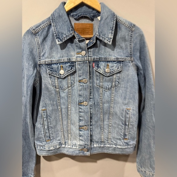 Levi’s Jean Jacket - Women’s Small - Picture 3 of 9